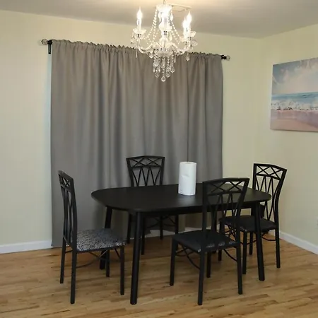 Spacious 3 Bedroom, 15 Min To Ewr Airport And Parks Newark Exterior photo