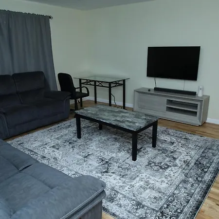 Spacious 3 Bedroom, 15 Min To Ewr Airport And Parks Newark Exterior photo