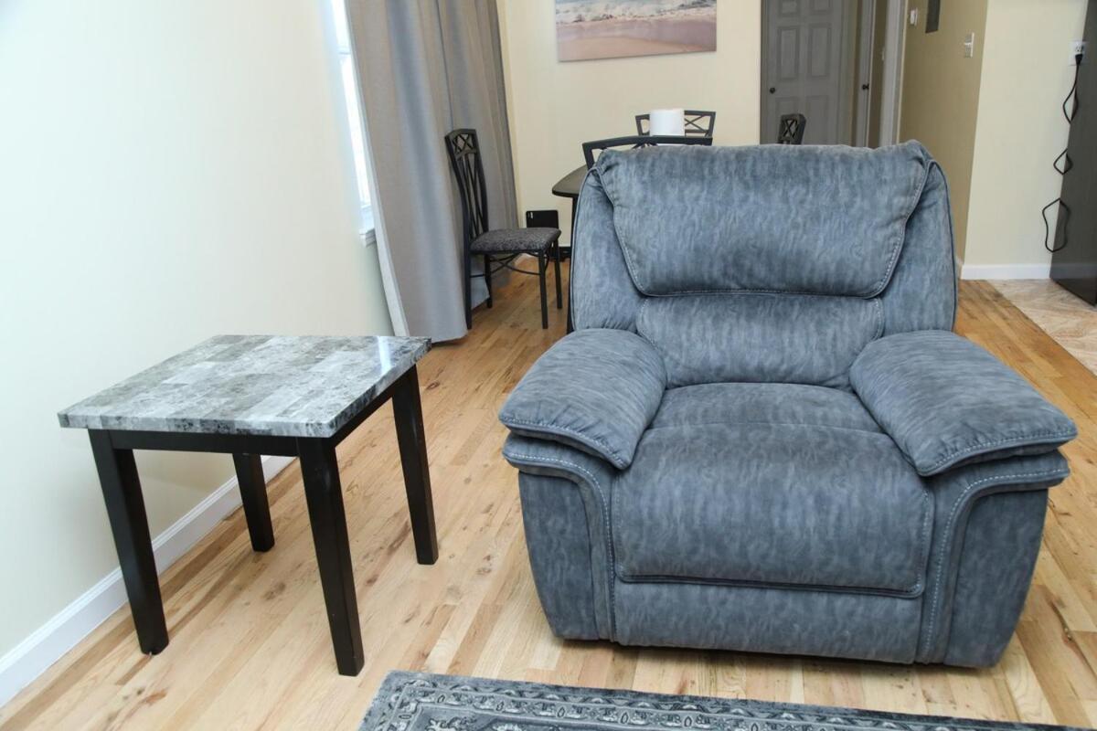 Spacious 3 Bedroom, 15 Min To Ewr Airport And Parks Appartement