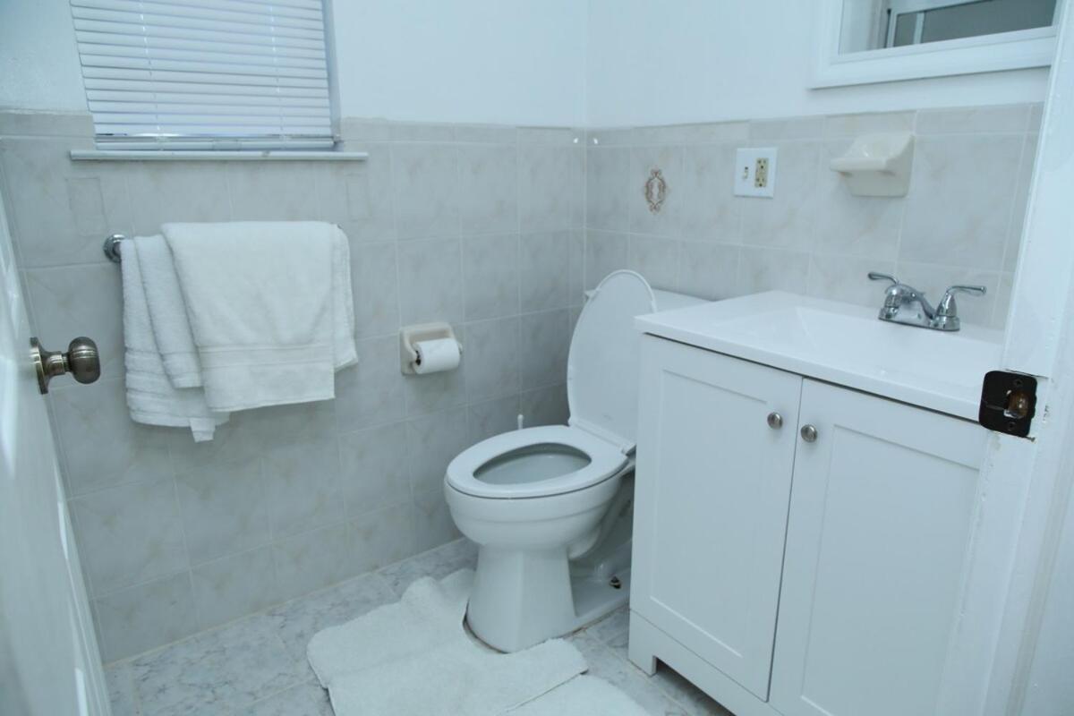 Appartement Spacious 3 Bedroom, 15 Min To Ewr Airport And Parks Newark